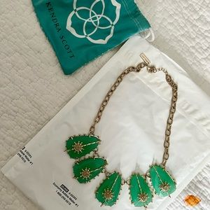 Beautiful, vintage Kendra Scott chalcedony necklace